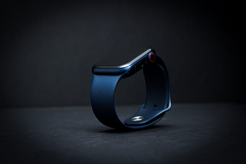 Swiss Alp Watch mimicking Apple Watch design