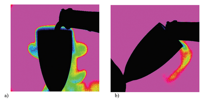 Infrared imaging of bubble escape during pouring